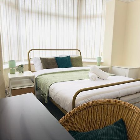 Double Bedroom Near City Center Μάντσεστερ Εξωτερικό φωτογραφία